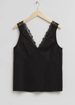 Avslappet Blondedetaljertopp