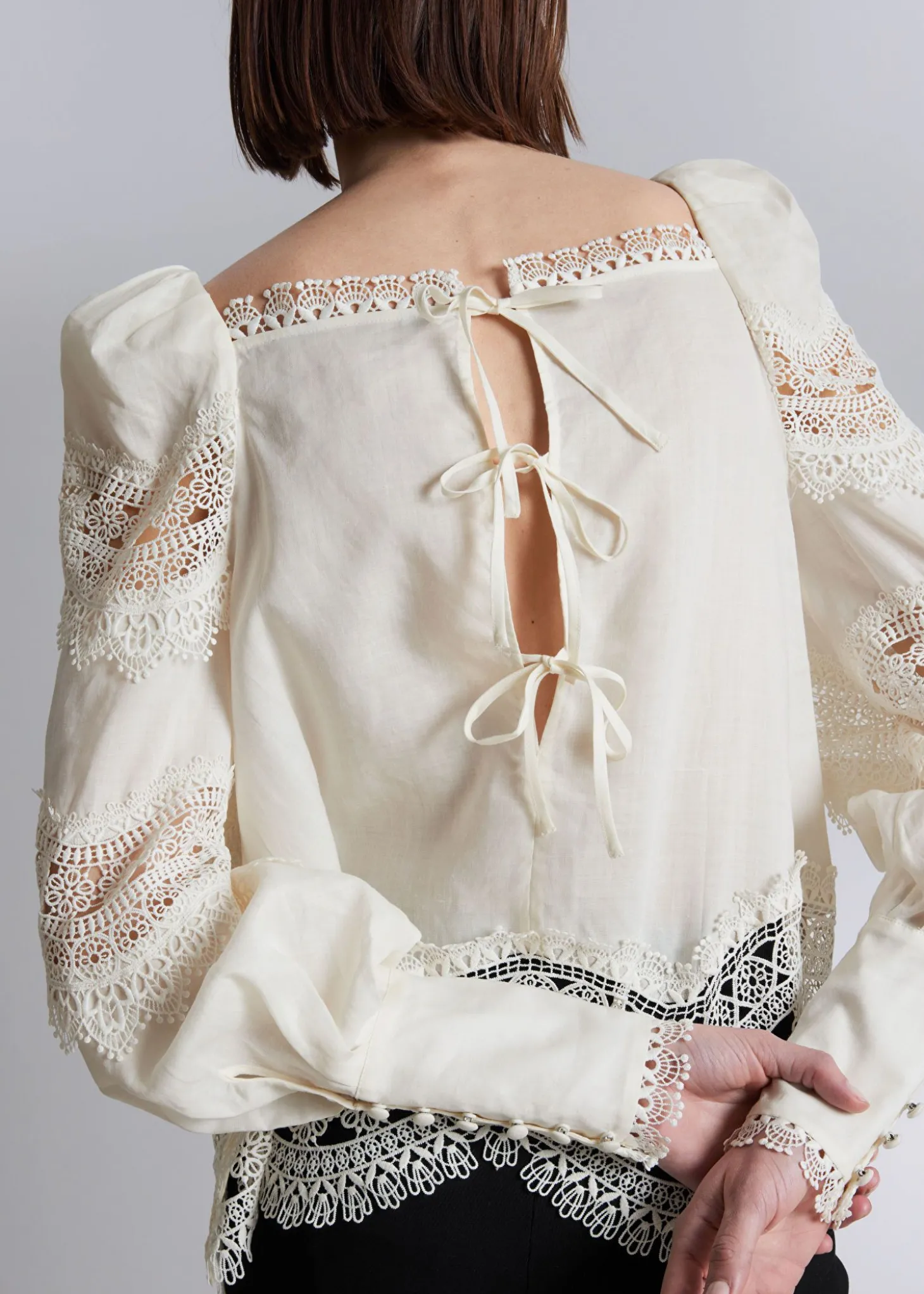 Blouse-Trimmet Bluse