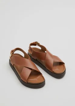 Criss-Cross Skinnsandaler