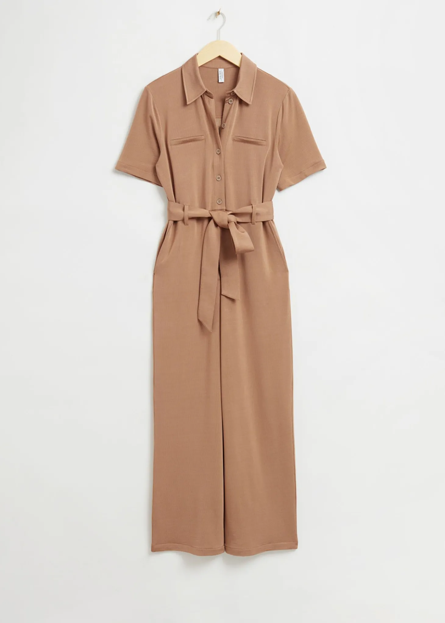 Kortermet Jumpsuit Med Belte