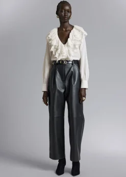 Lagdelt Ruffle Bluse