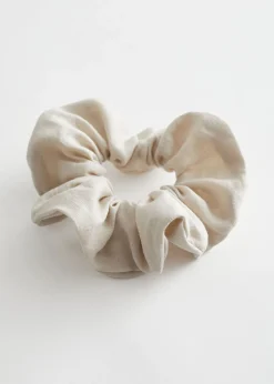 Lin Har Scrunchie