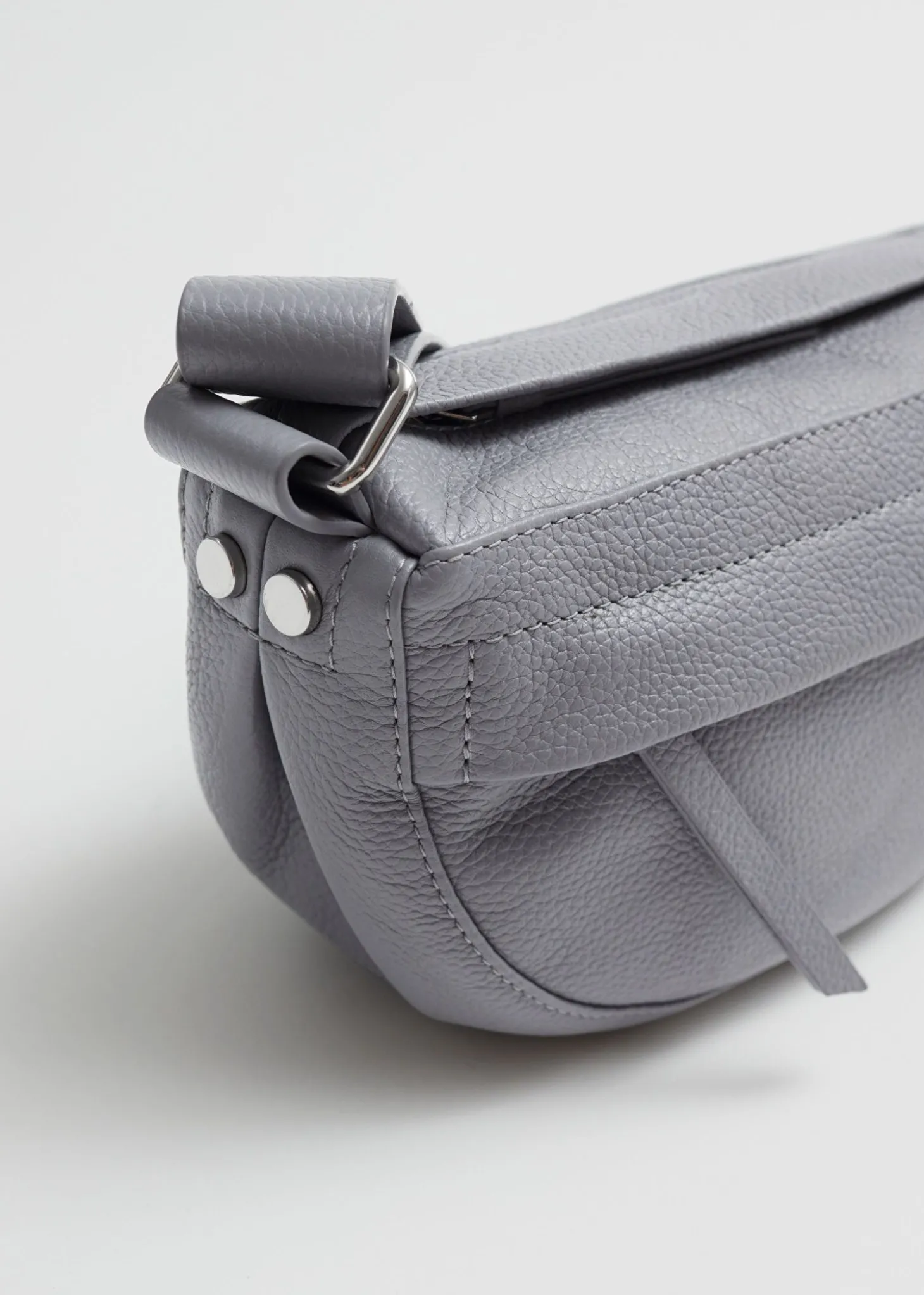 Liten Crossbody-Veske I Mykt Skinn