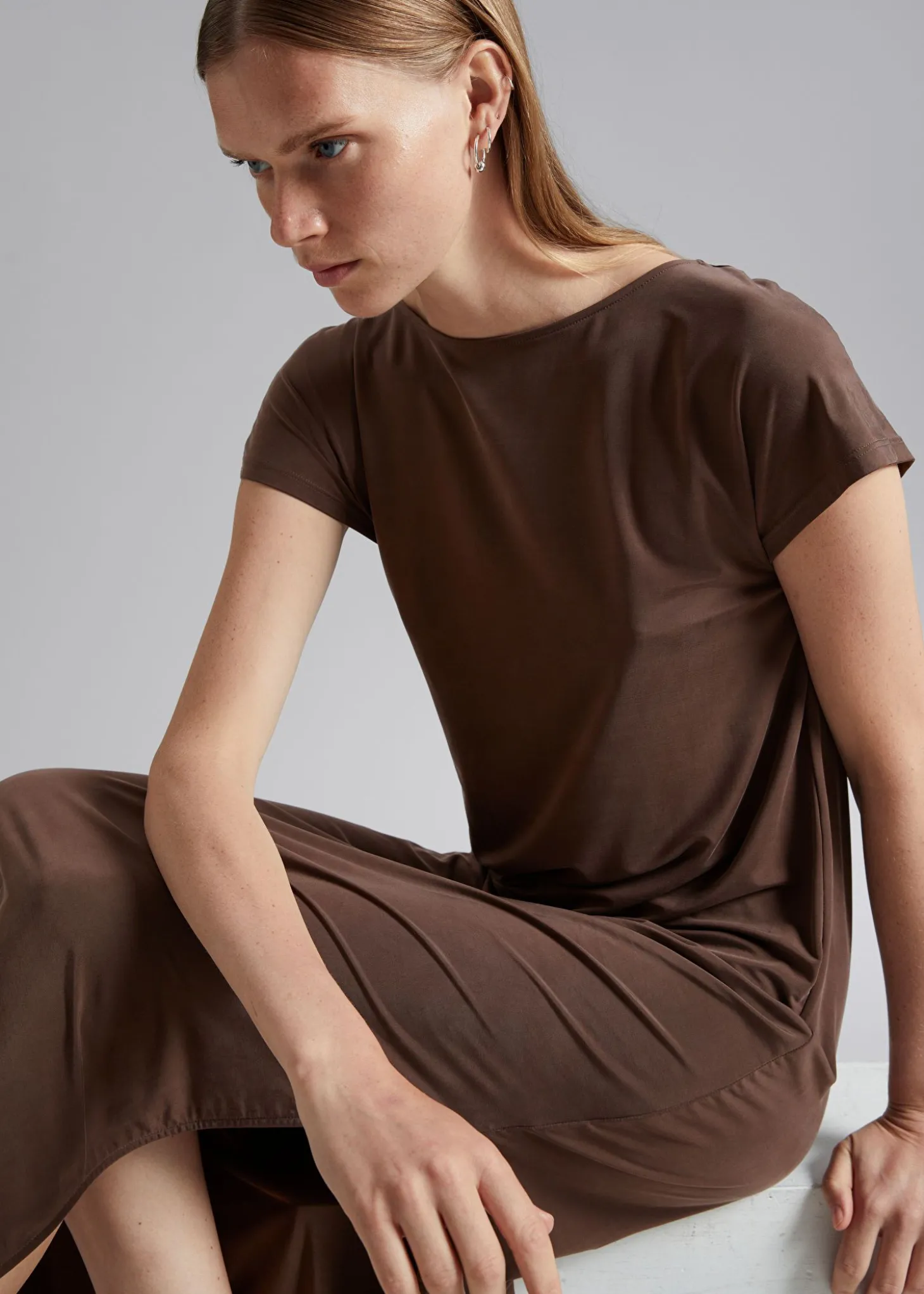 Loose-Fit Cupro Jersey-Kjole