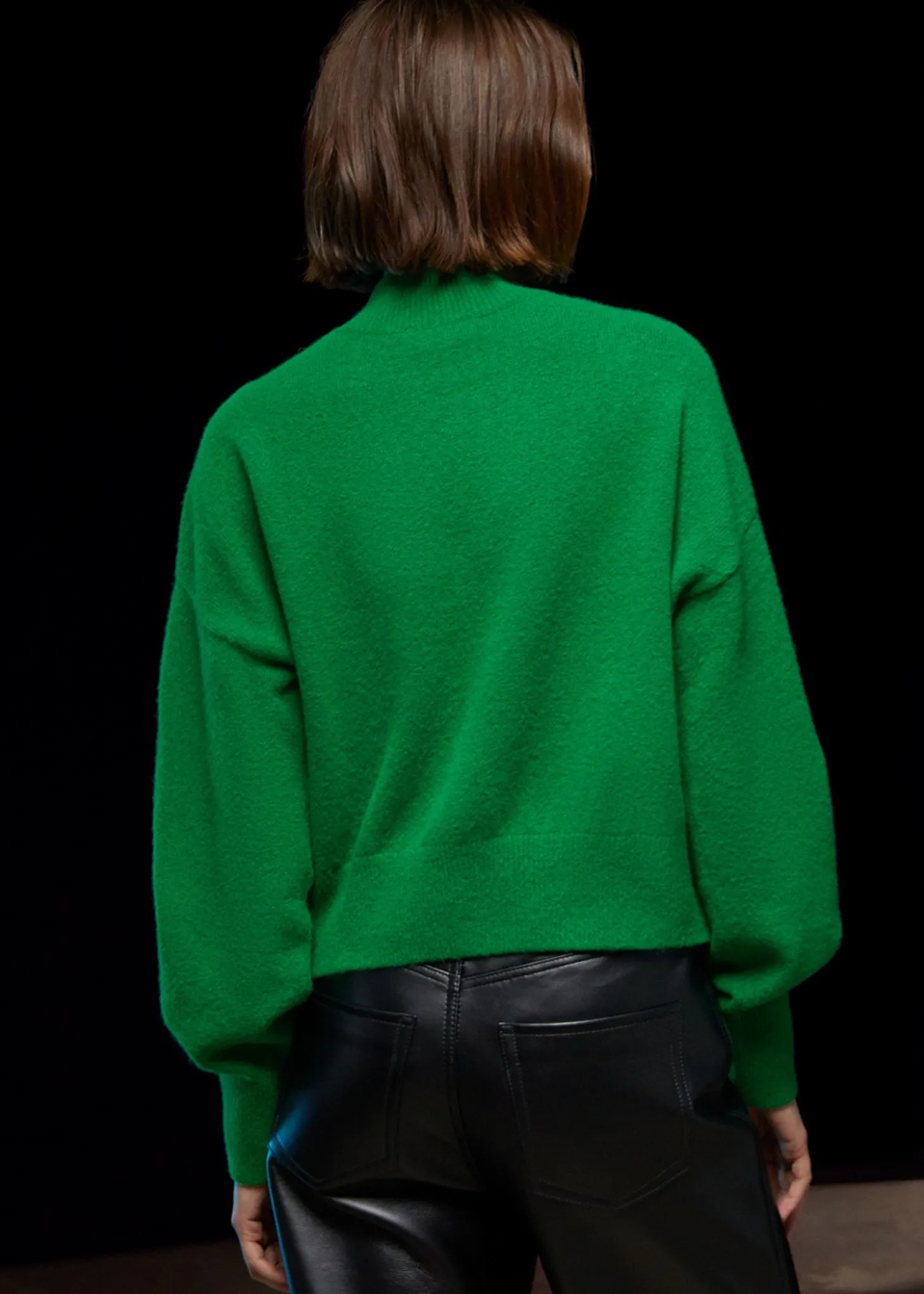 Mock-Neck Genser