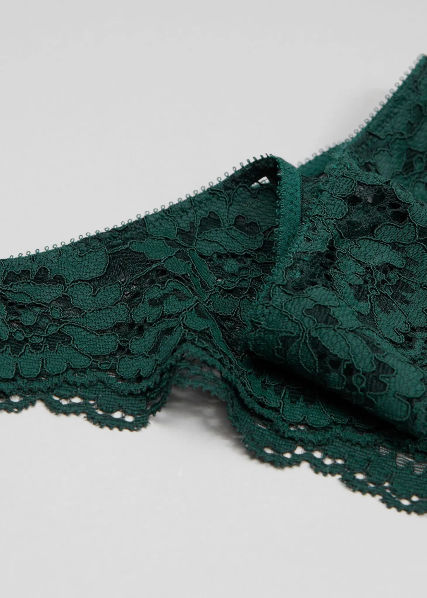 Scalloped Blonde Tanga