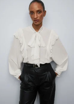 Skjoldet Ruffle Bluse