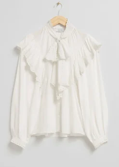 Skjoldet Ruffle Bluse