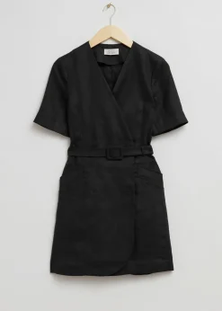 Skreddersydd Lin Belted Mini Kjole