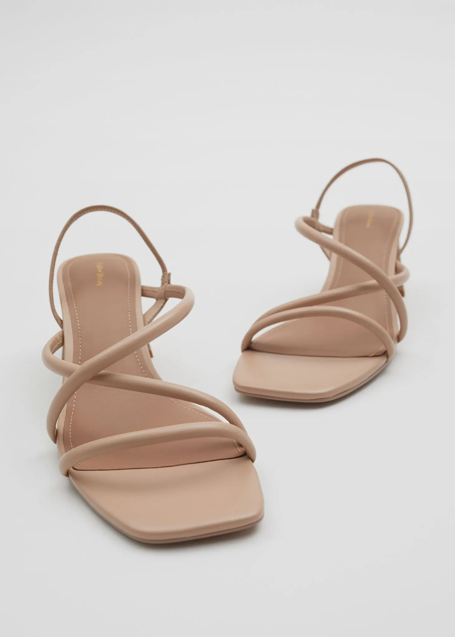 Strappy Blokkhaelsandaler