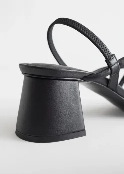 Strappy Blokkhaelsandaler