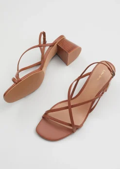 Strappy Skinnsandaler