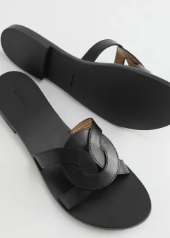 Vevde Skinnsandaler