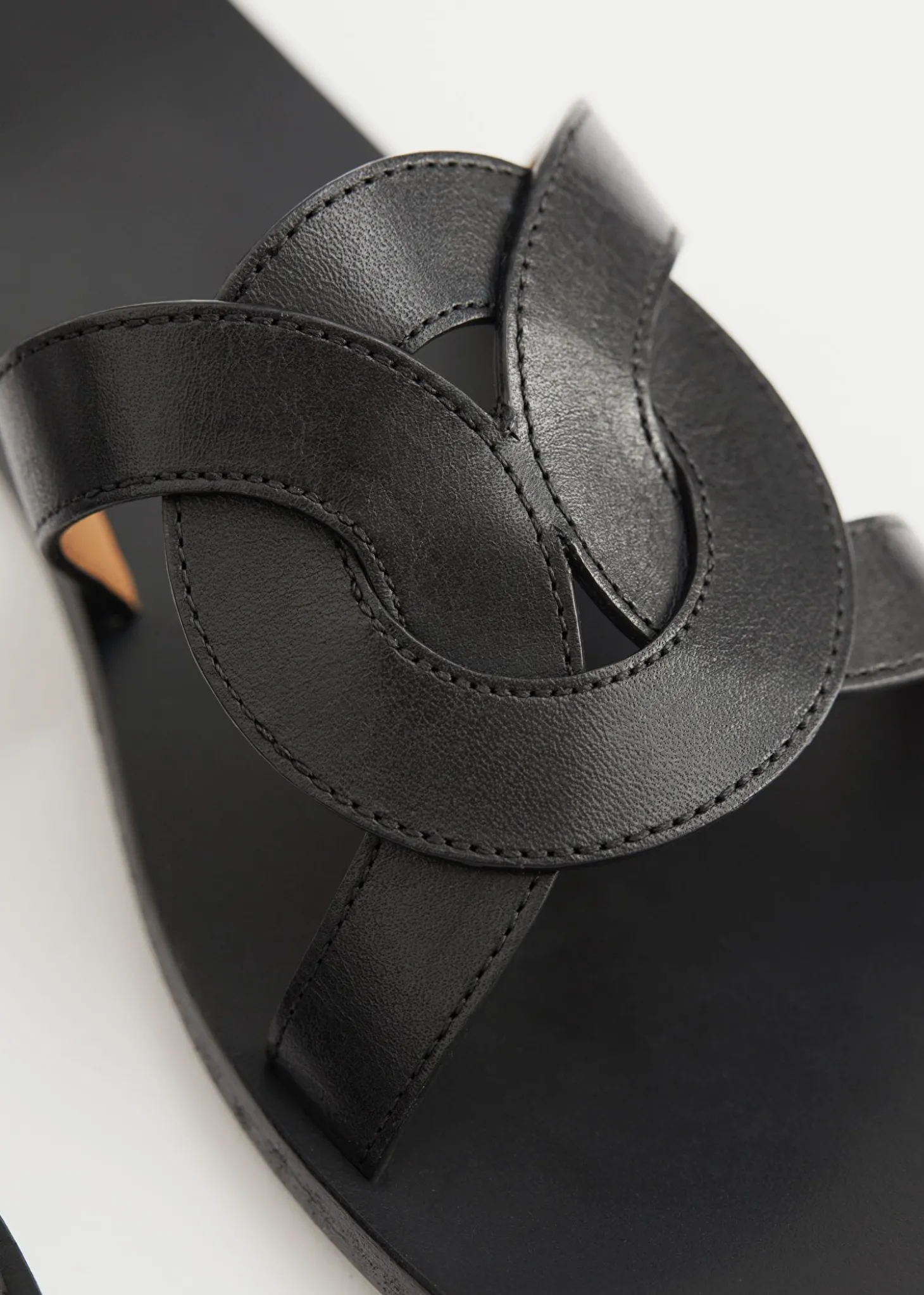 Vevde Skinnsandaler