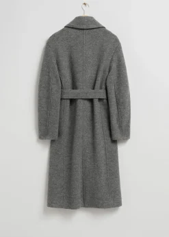 Voluminos Belted Wool Coat