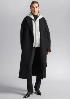 Voluminos Belted Wool Coat