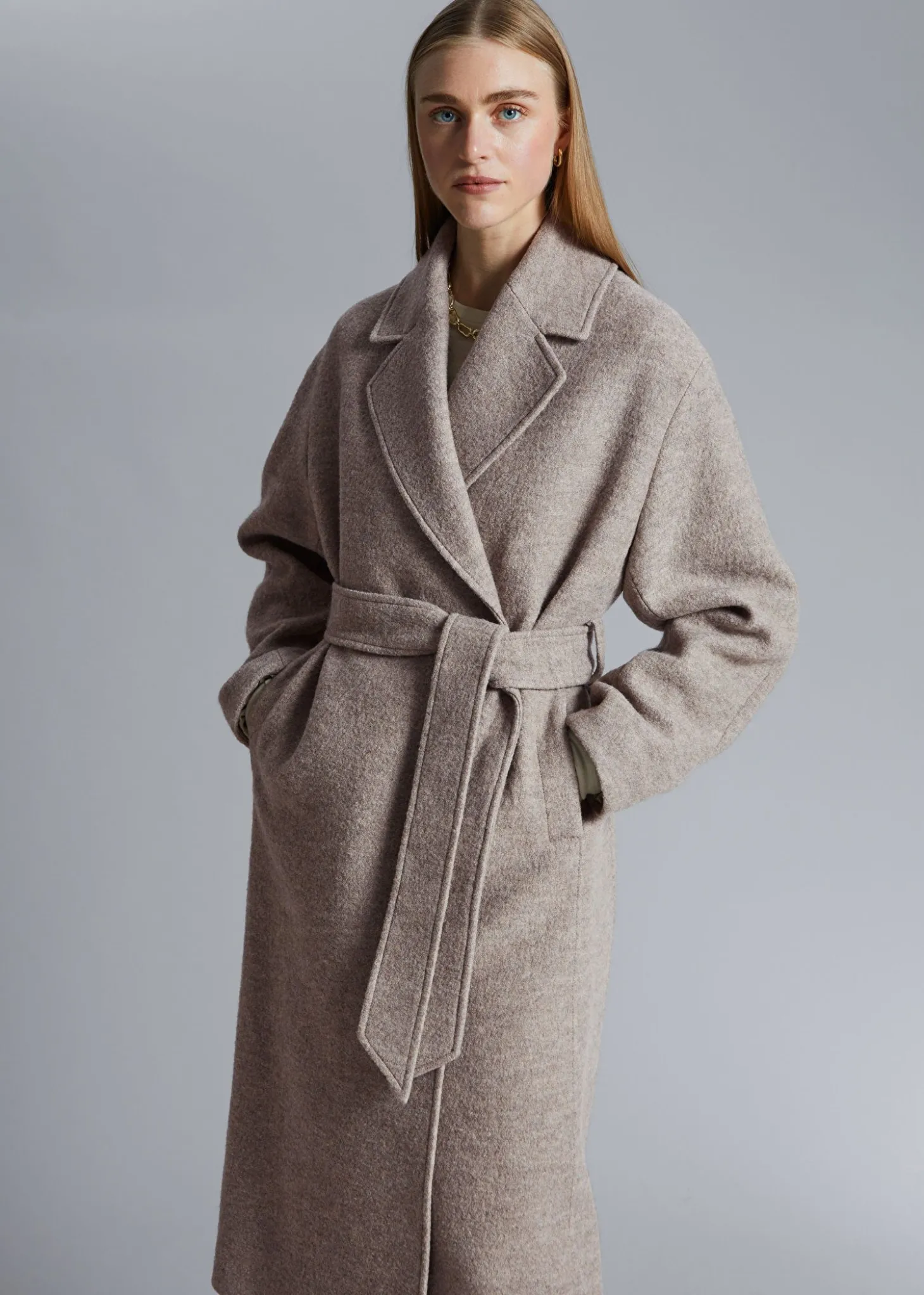 Voluminos Belted Wool Coat